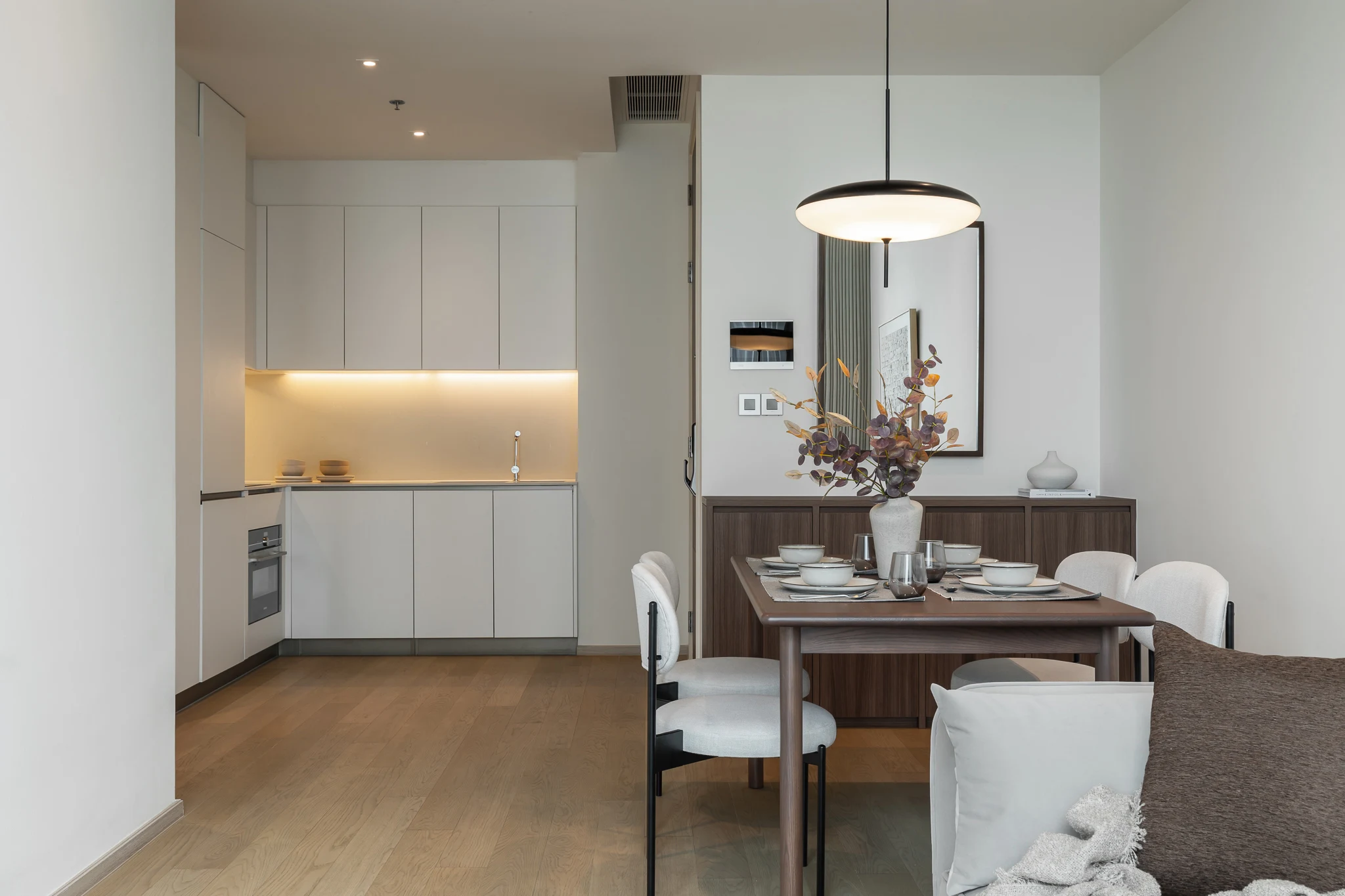 The Strand Thonglor — Serene Residence